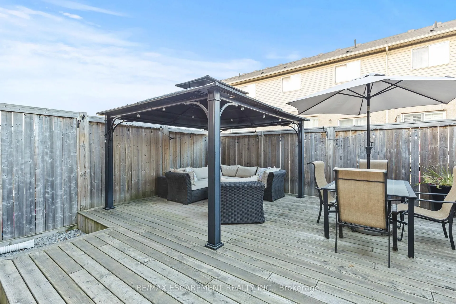 Photo 37 of Unit 37, 170 Palacebeach Trail, Hamilton, Stoney Creek — HOMEH