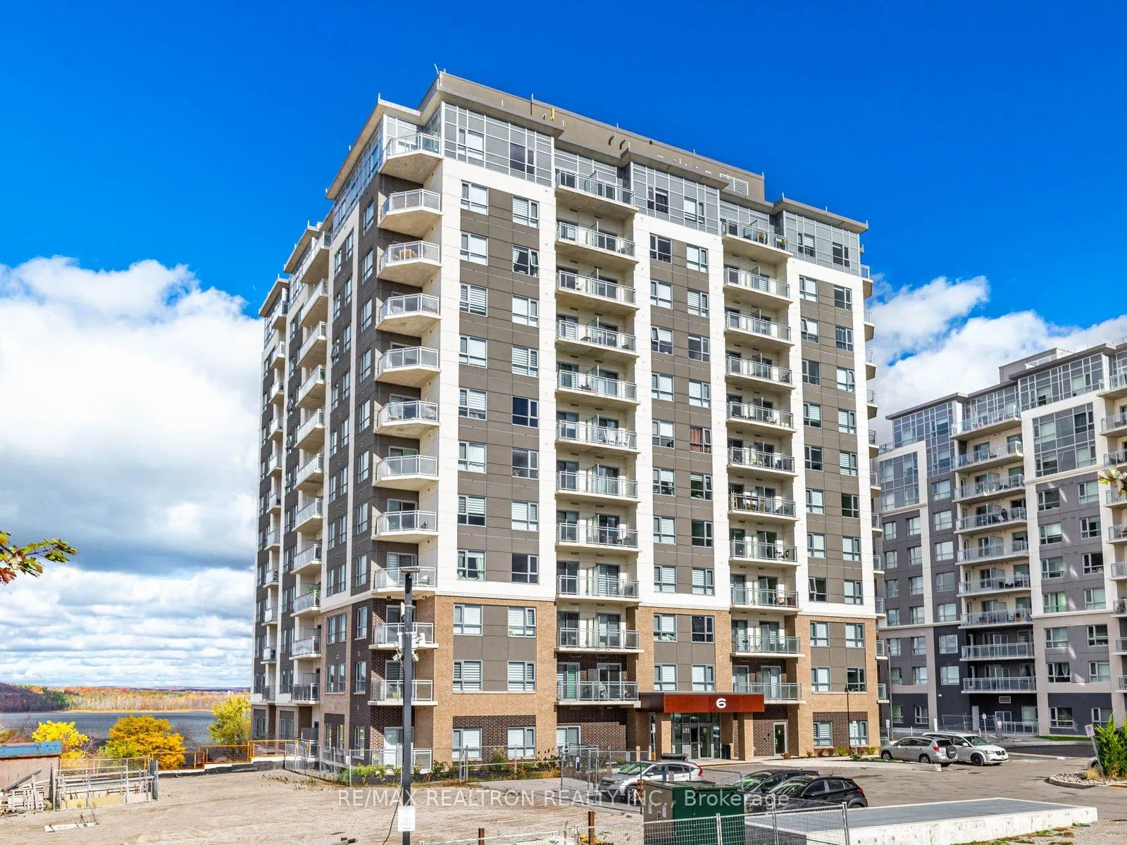 Photo 1 of Unit 506, 56 Lakeside Terrace, Barrie, Little Lake — HOMEH