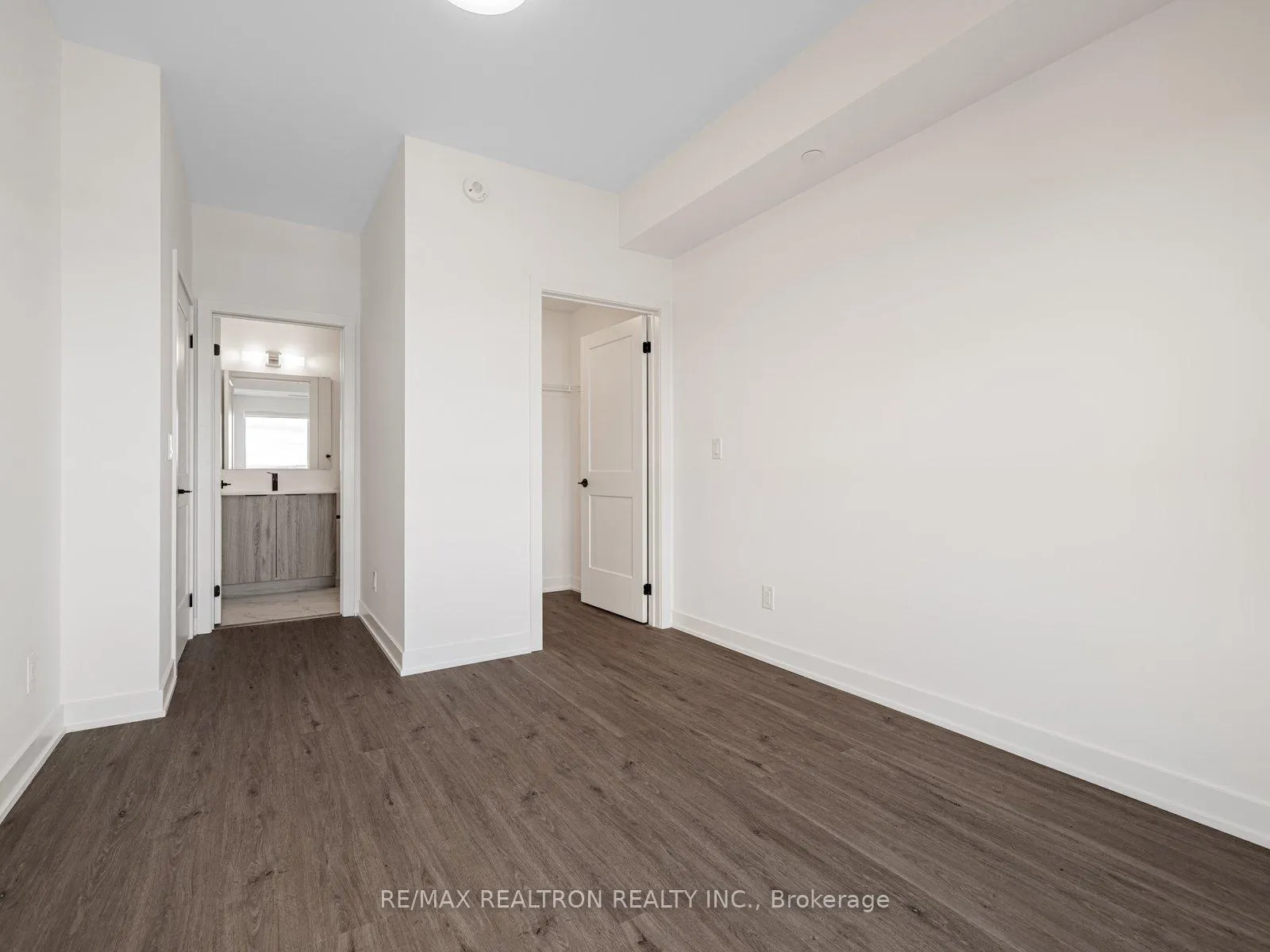 Photo 30 of Unit 506, 56 Lakeside Terrace, Barrie, Little Lake — HOMEH