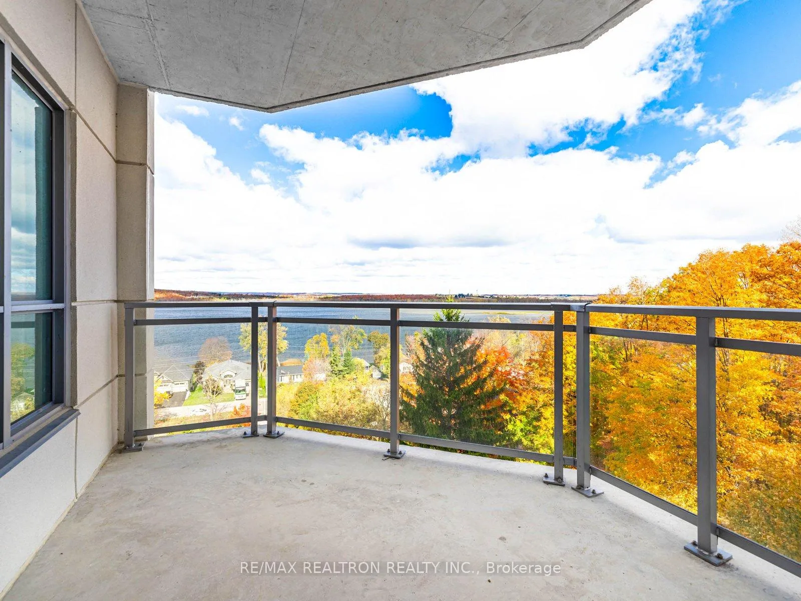 Photo 36 of Unit 506, 56 Lakeside Terrace, Barrie, Little Lake — HOMEH