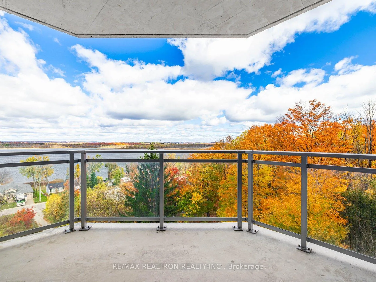 Photo 37 of Unit 506, 56 Lakeside Terrace, Barrie, Little Lake — HOMEH