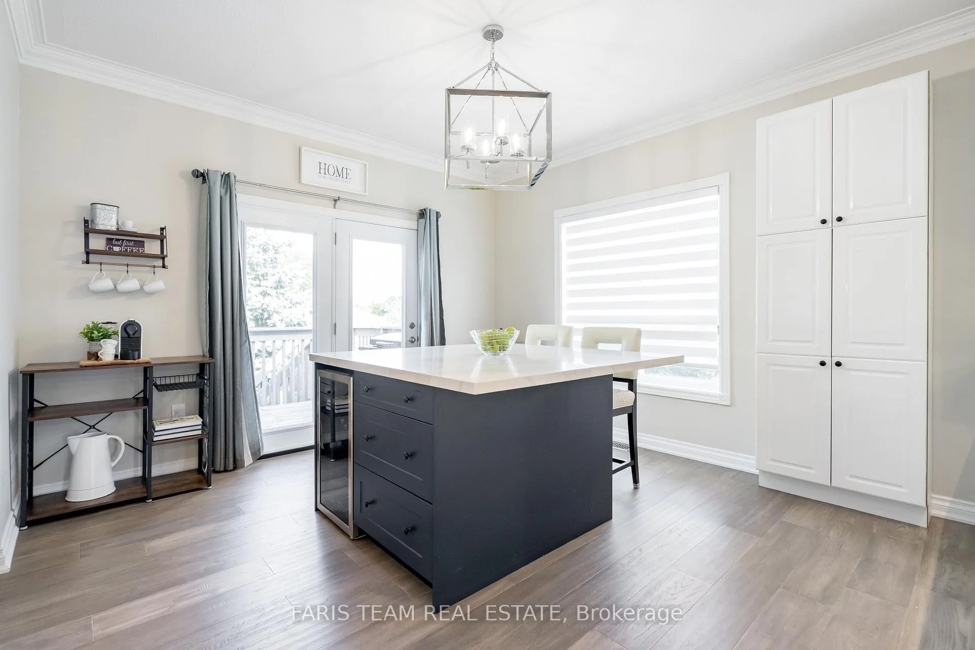 Photo 7 of 18 Todd Drive, Barrie, Innis-Shore — HOMEH