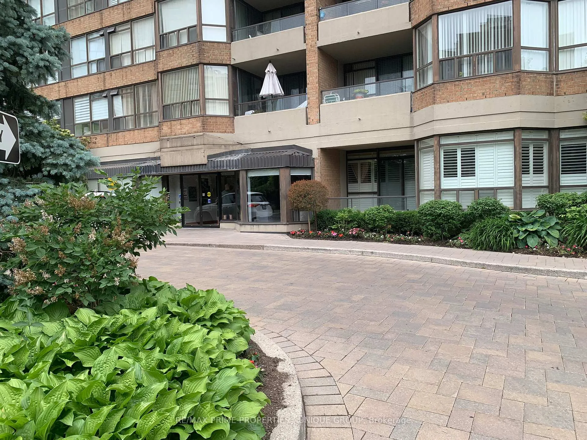 Photo 2 of Unit 1517, 268 Ridley Boulevard N, Toronto, Bedford Park-Nortown — HOMEH