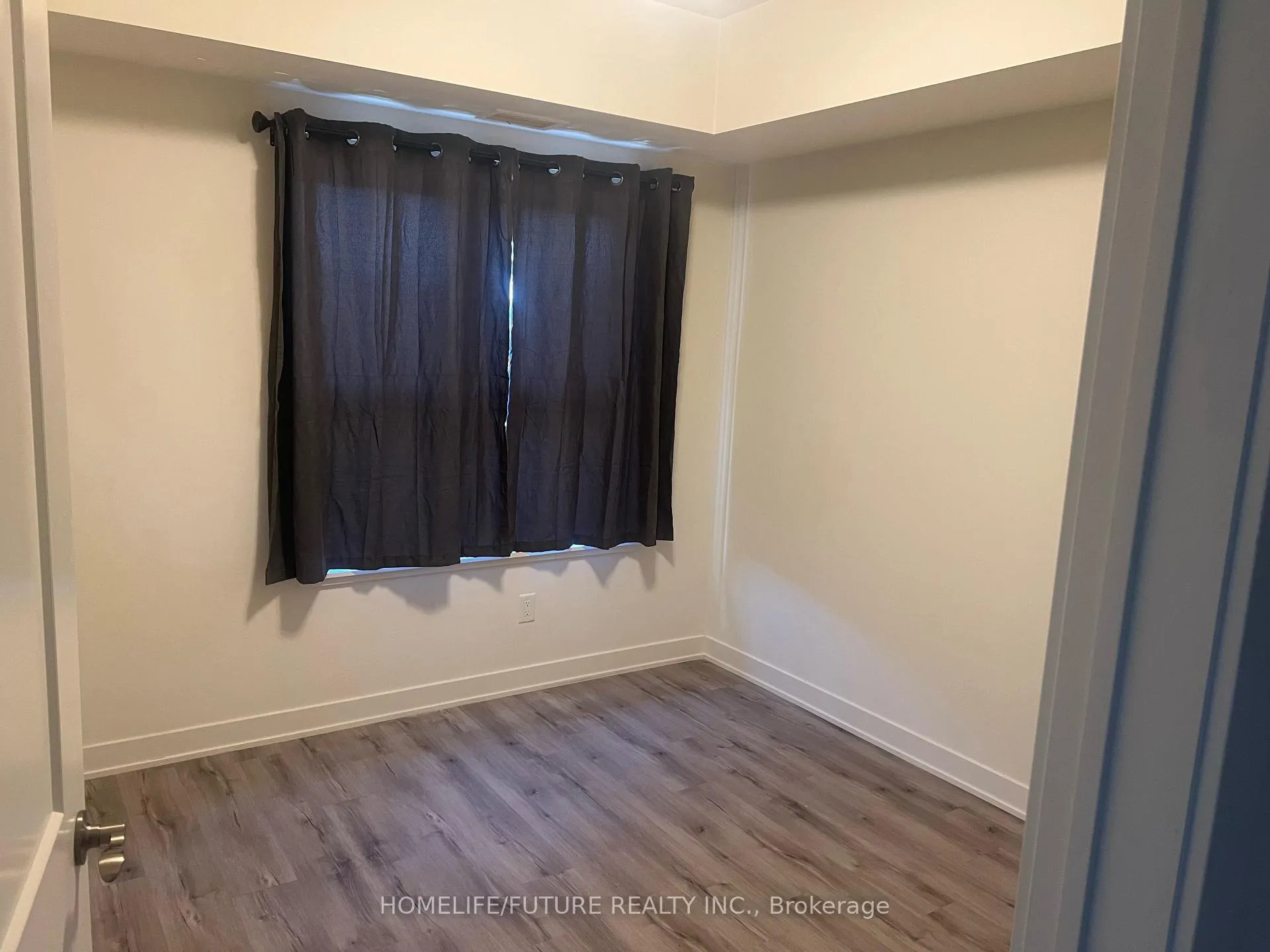 Photo 6 of Unit 230, 110 Ferugus Avenue, Kitchener, Pioneer Park — HOMEH