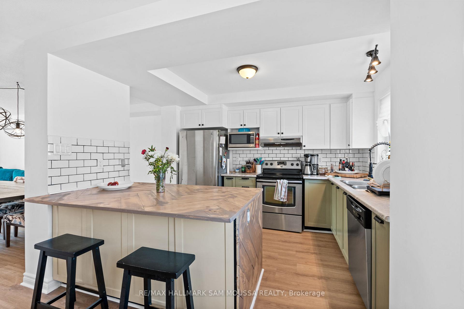 Photo 13 of 1222 Longfields Drive, Ottawa, Barrhaven - Strandherd — HOMEH