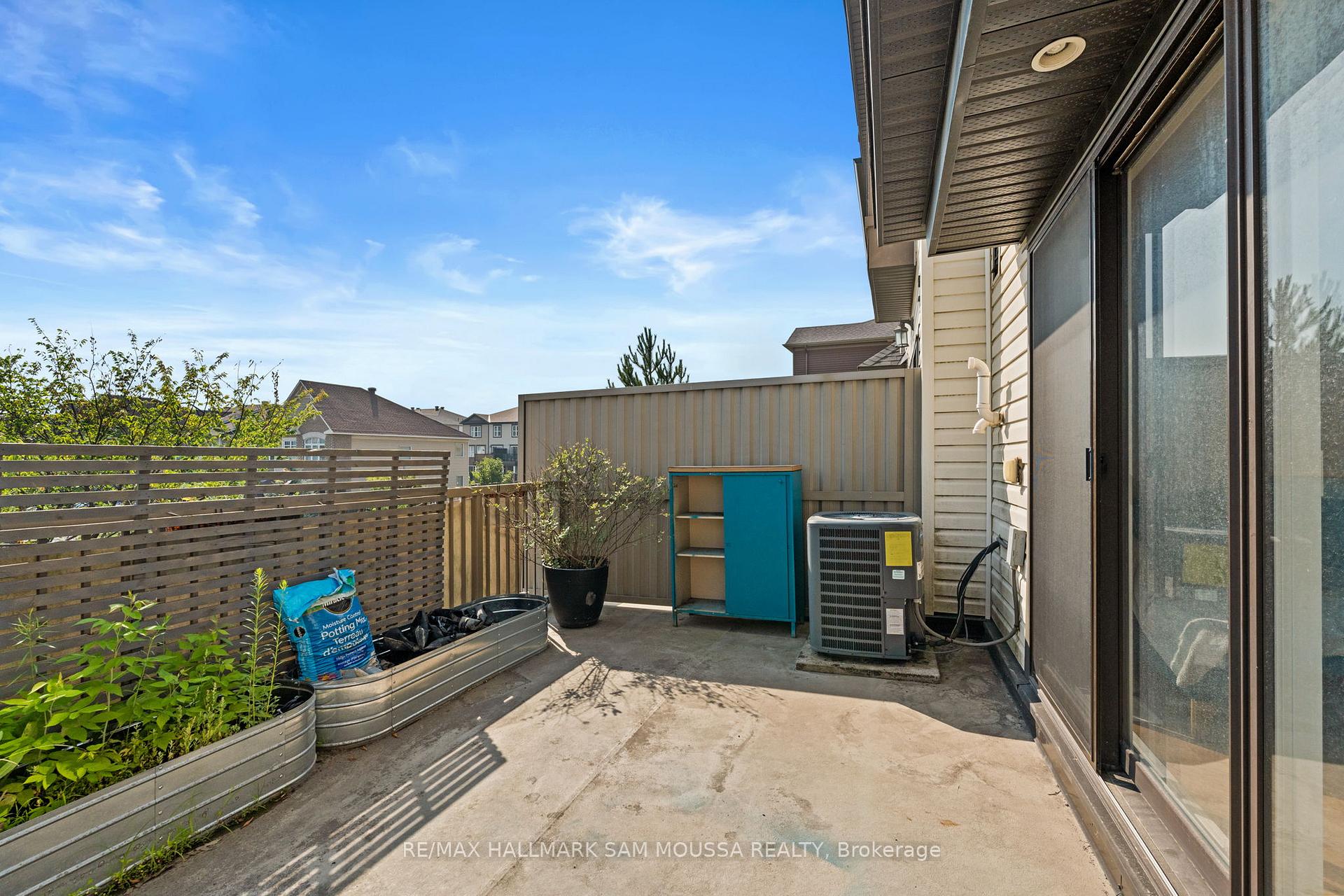 Photo 22 of 1222 Longfields Drive, Ottawa, Barrhaven - Strandherd — HOMEH