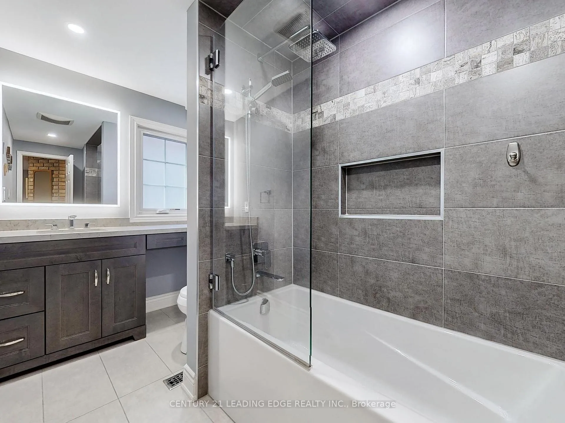 Photo 25 of 70 Longwater Chase, Markham, Unionville — HOMEH