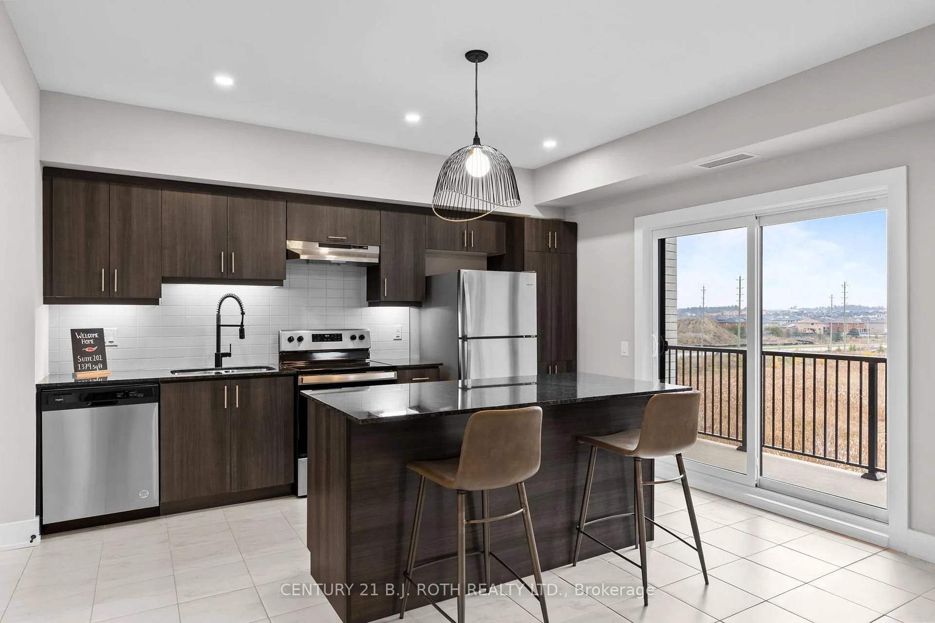 Photo 5 of Unit 202, 1 Chef Lane, Barrie, Innis-Shore — HOMEH