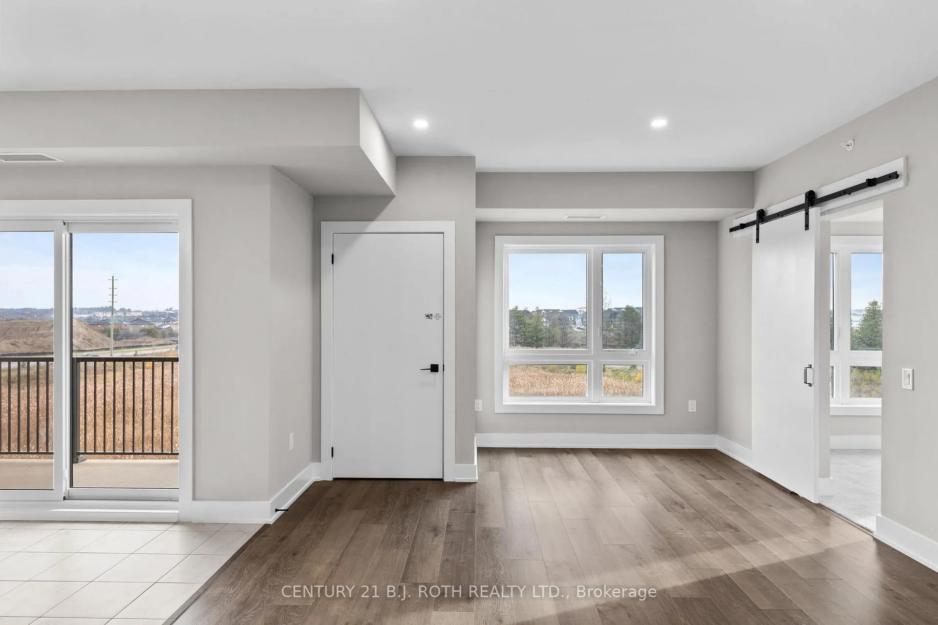 Photo 9 of Unit 202, 1 Chef Lane, Barrie, Innis-Shore — HOMEH