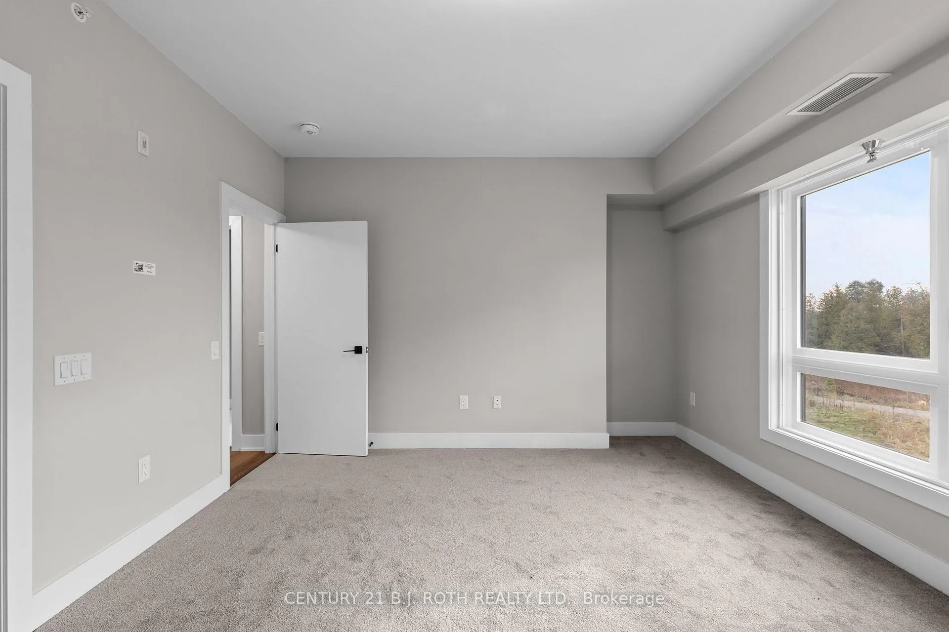 Photo 20 of Unit 202, 1 Chef Lane, Barrie, Innis-Shore — HOMEH