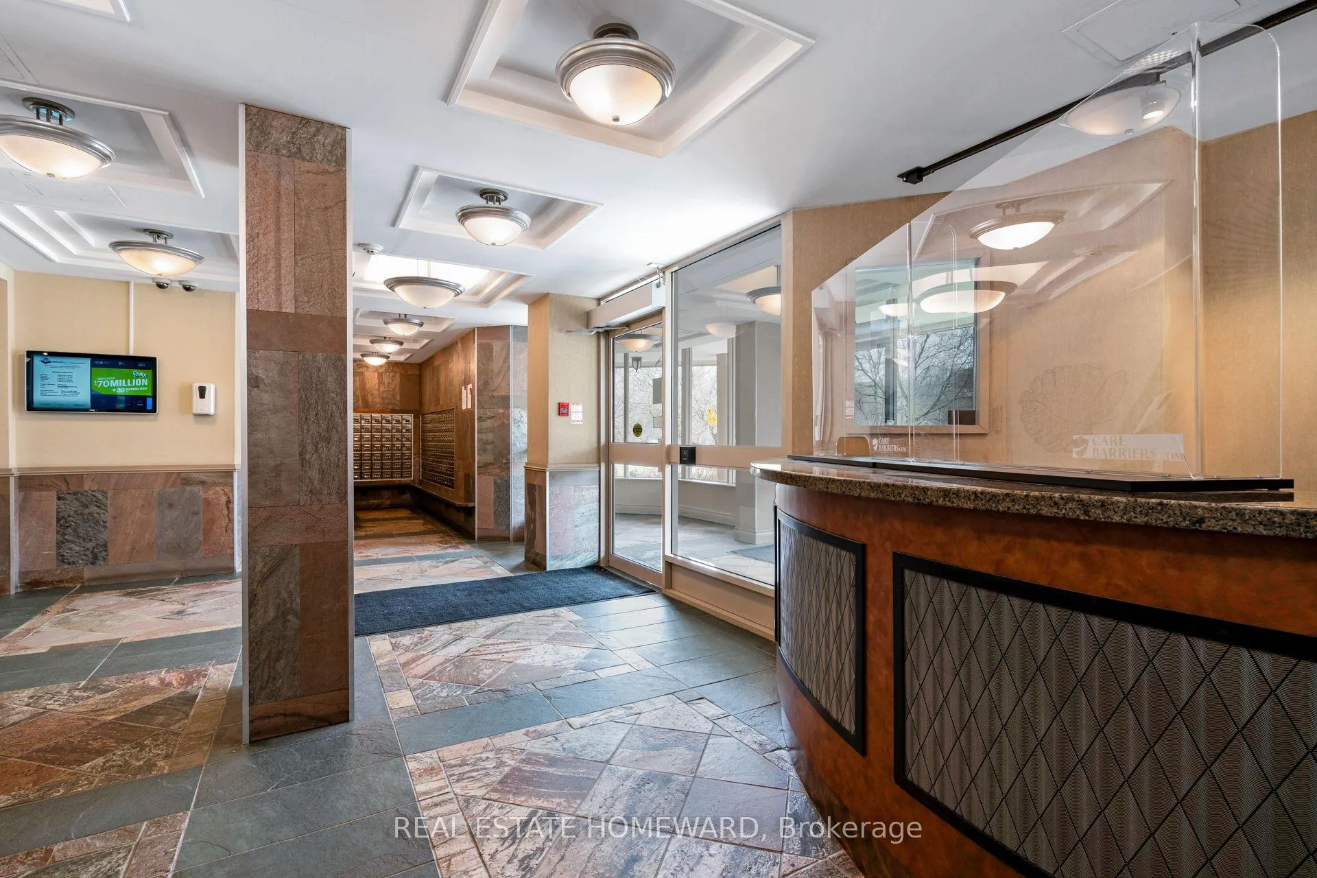 Photo 4 of Unit 1413, 4 Park Vista Drive, Toronto, East York — HOMEH