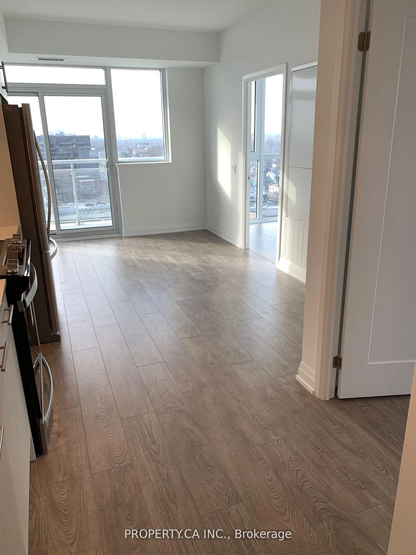 Photo 2 of Unit 1003, 286 Main Street, Toronto, Danforth Village-East York — HOMEH