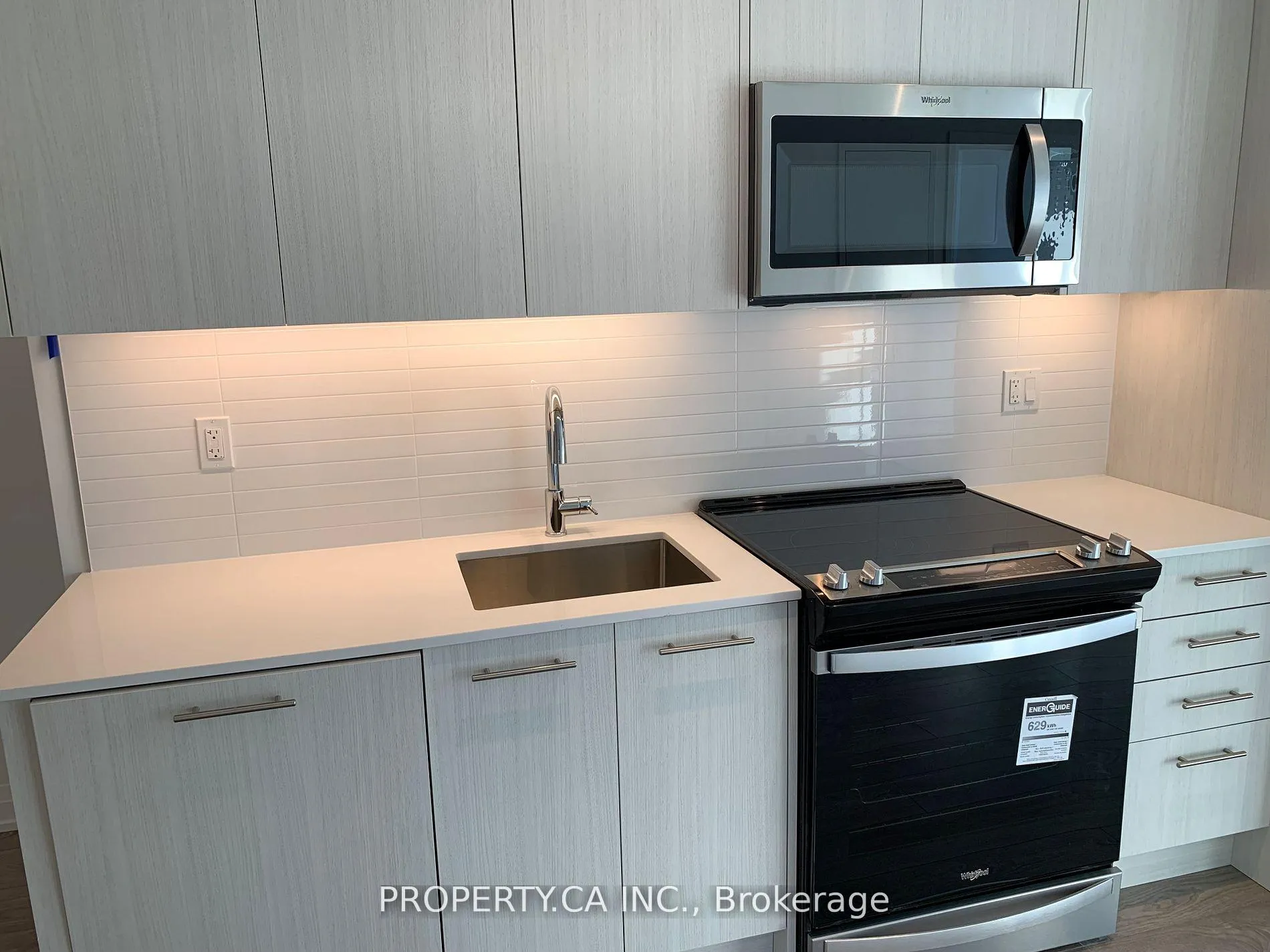 Photo 10 of Unit 1003, 286 Main Street, Toronto, Danforth Village-East York — HOMEH