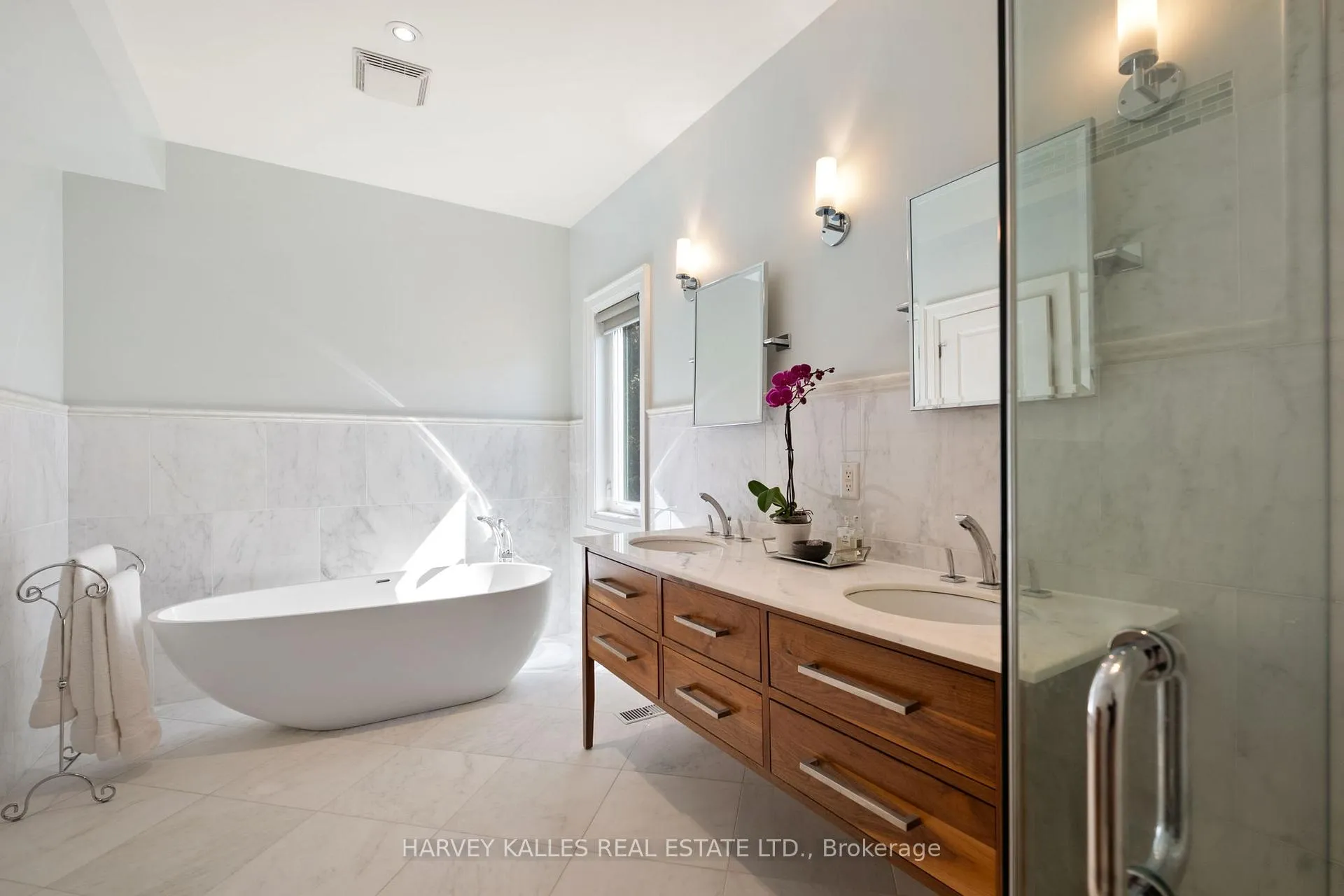 Photo 23 of 487 Spadina Road, Toronto, Forest Hill South — HOMEH