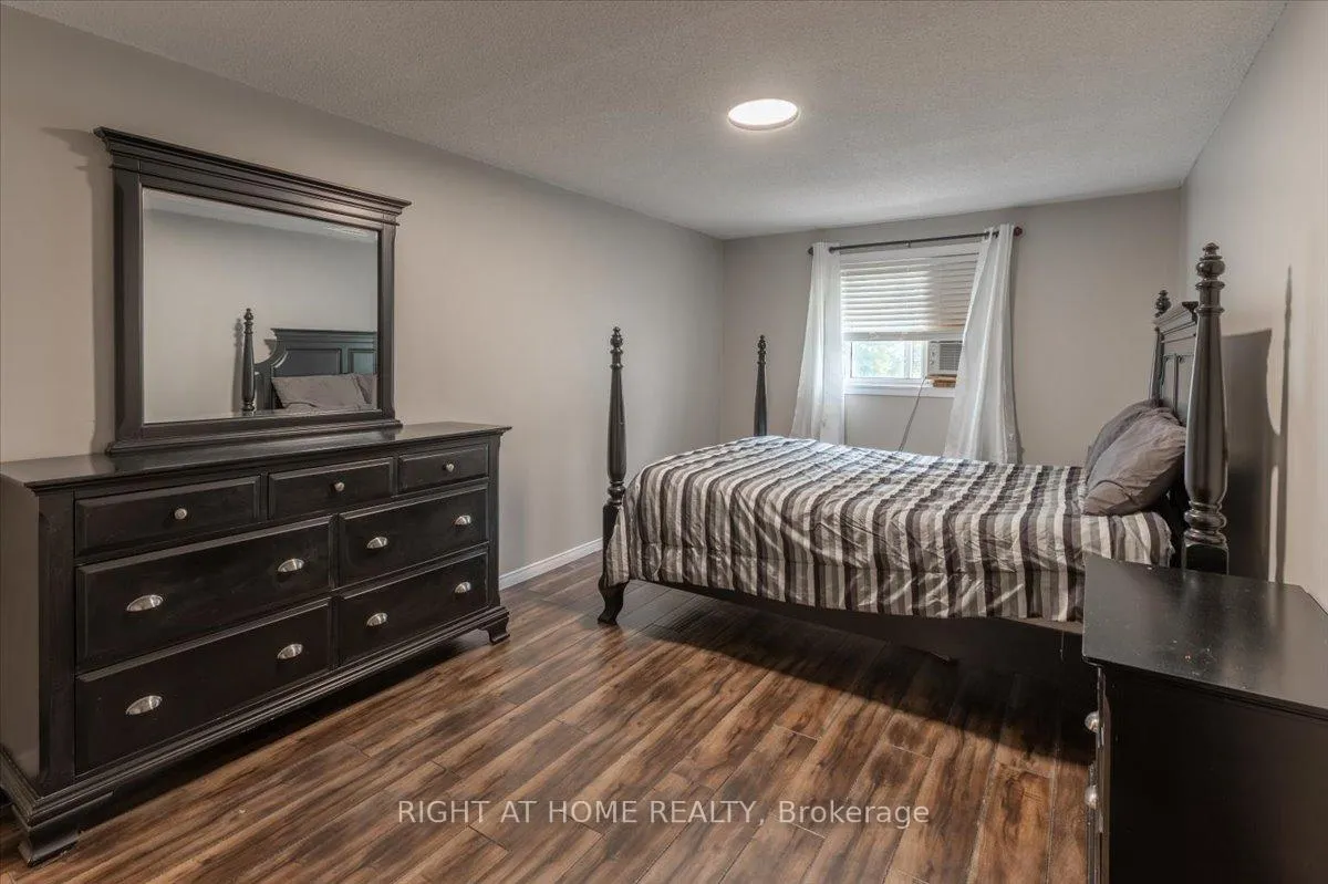 Photo 19 of 37 Loggers Run, Barrie, Ardagh — HOMEH