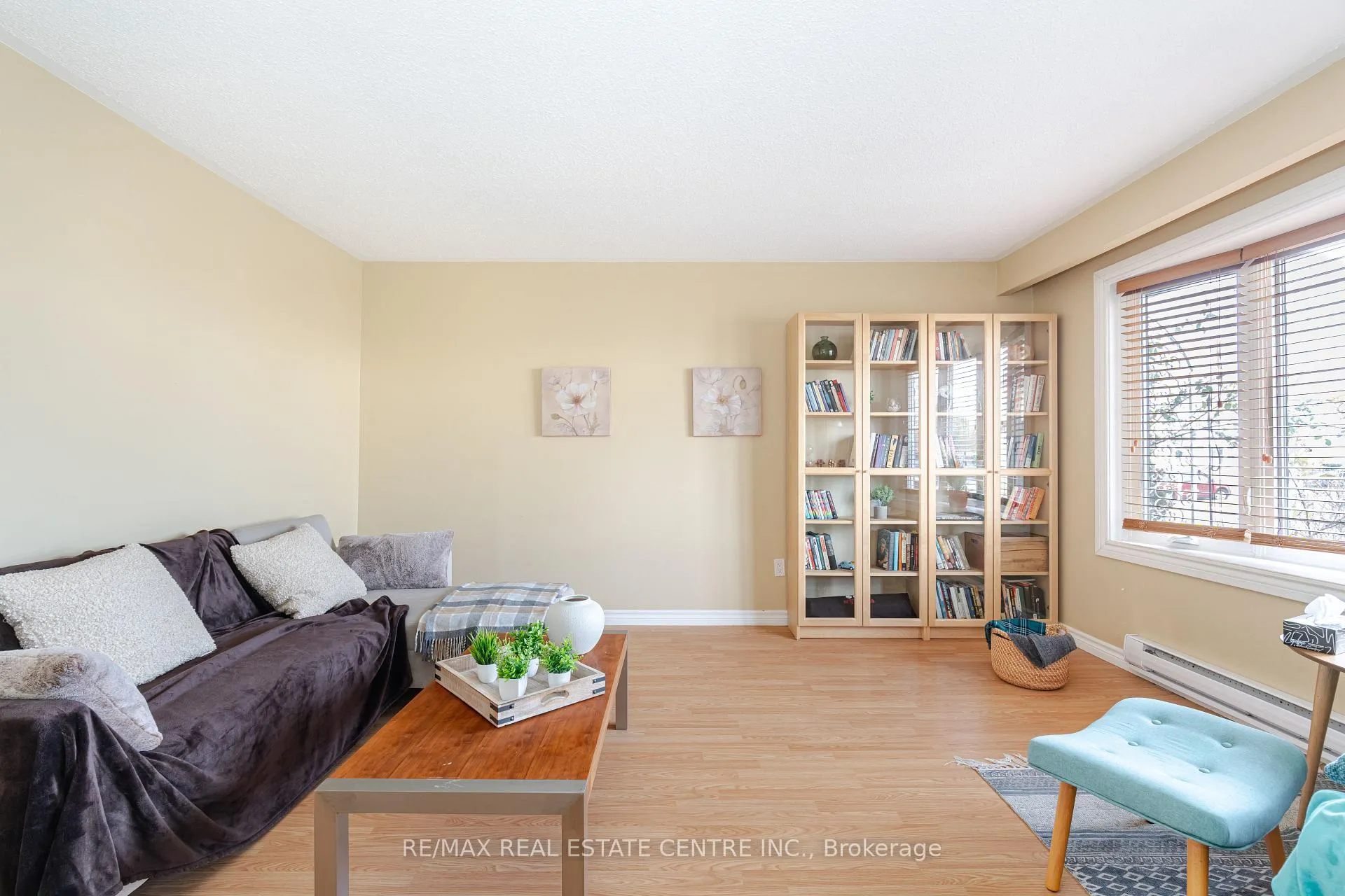 Photo 7 of 260 Kinmount Crescent, Oshawa, Lakeview — HOMEH