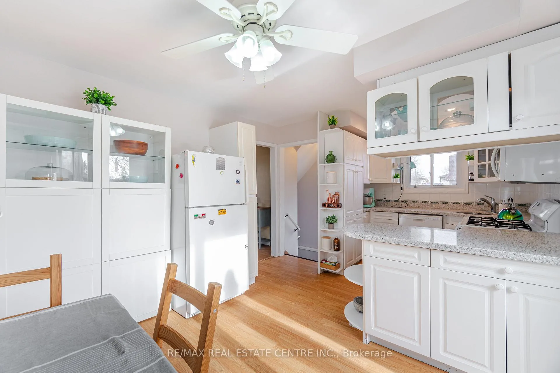 Photo 17 of 260 Kinmount Crescent, Oshawa, Lakeview — HOMEH
