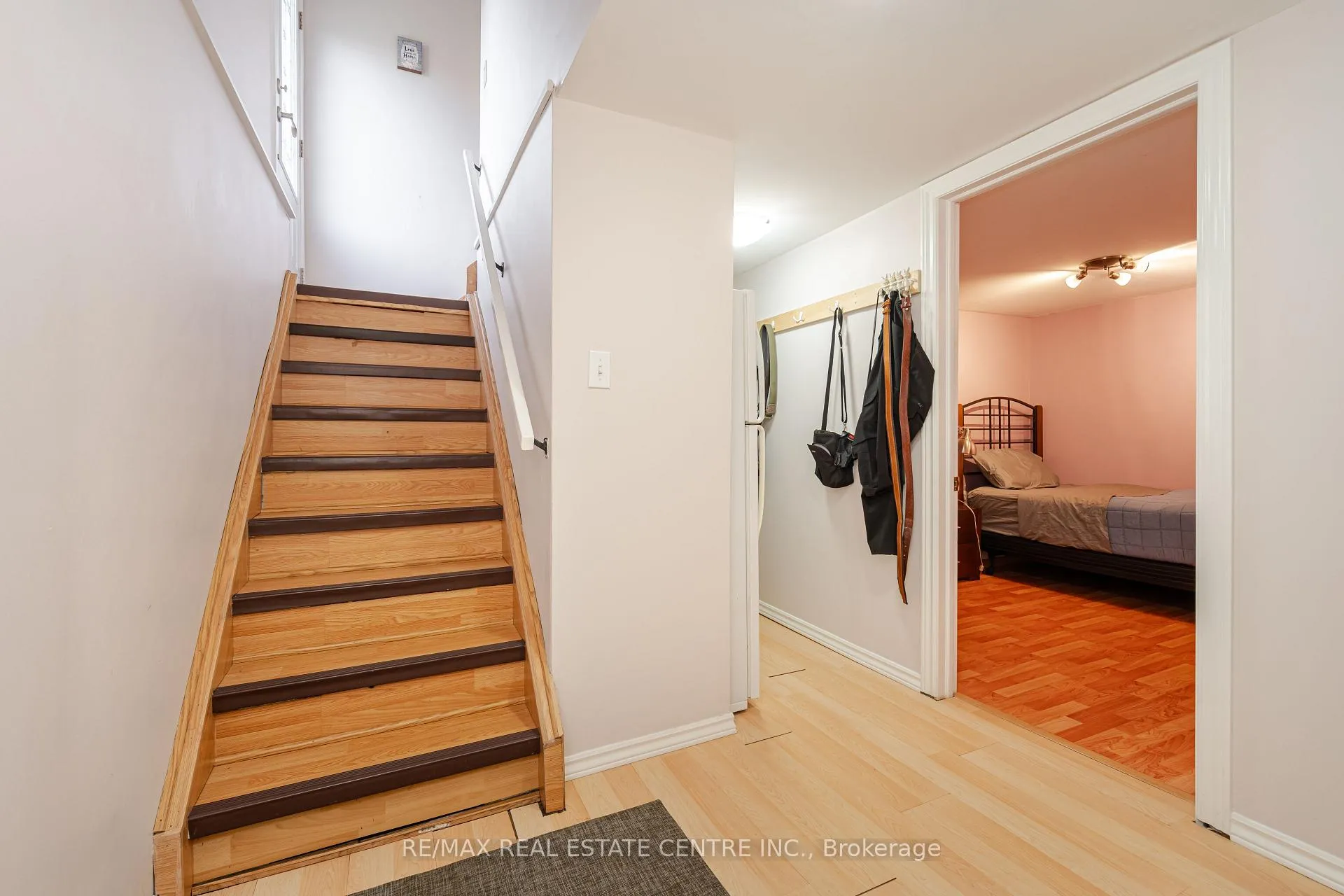 Photo 30 of 260 Kinmount Crescent, Oshawa, Lakeview — HOMEH