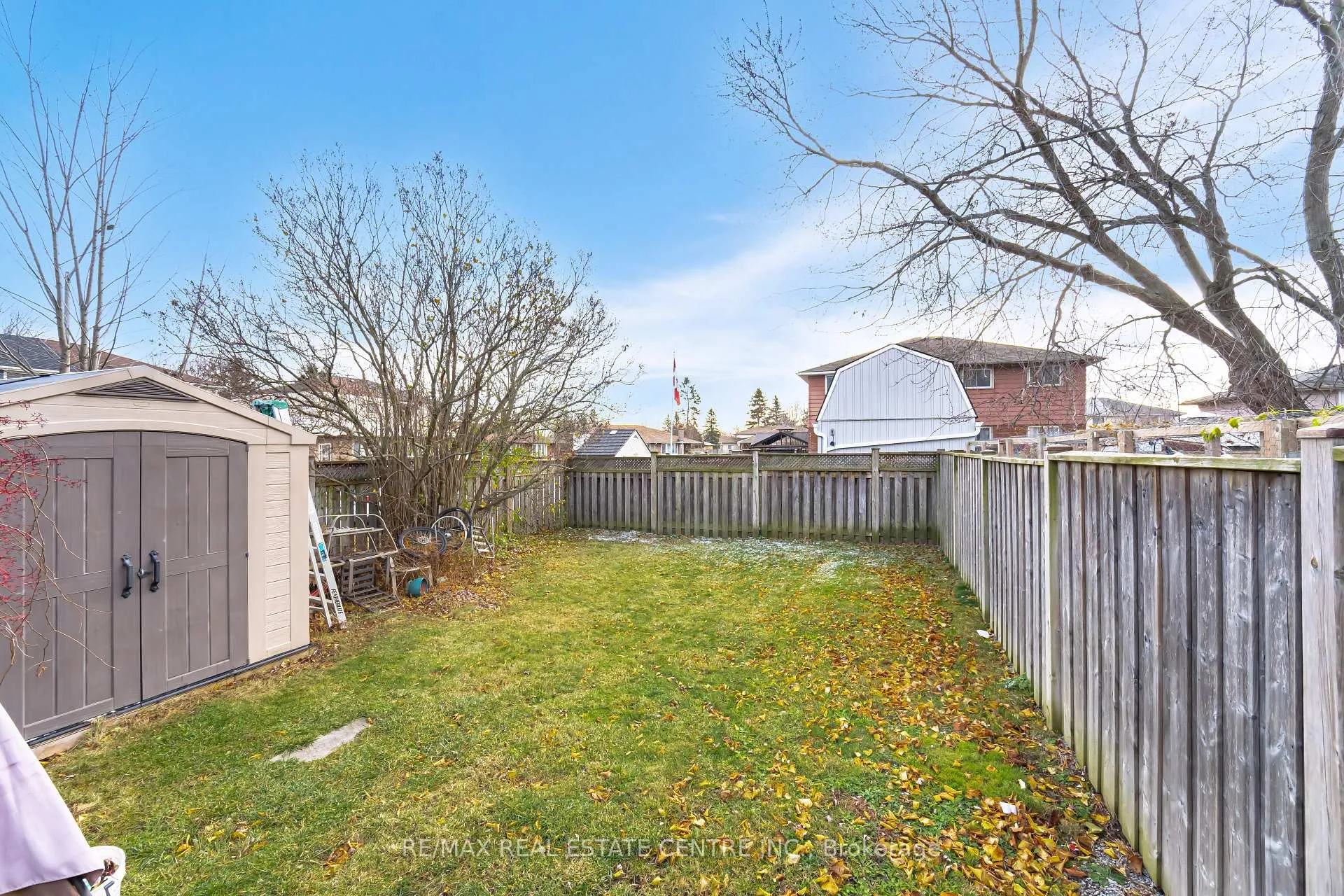 Photo 40 of 260 Kinmount Crescent, Oshawa, Lakeview — HOMEH