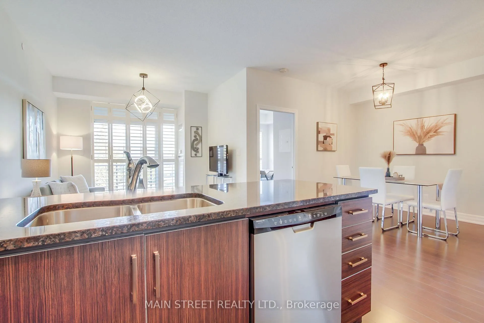 Photo 8 of Unit 228, 111 Civic Square Gate E, Aurora, Bayview Wellington — HOMEH