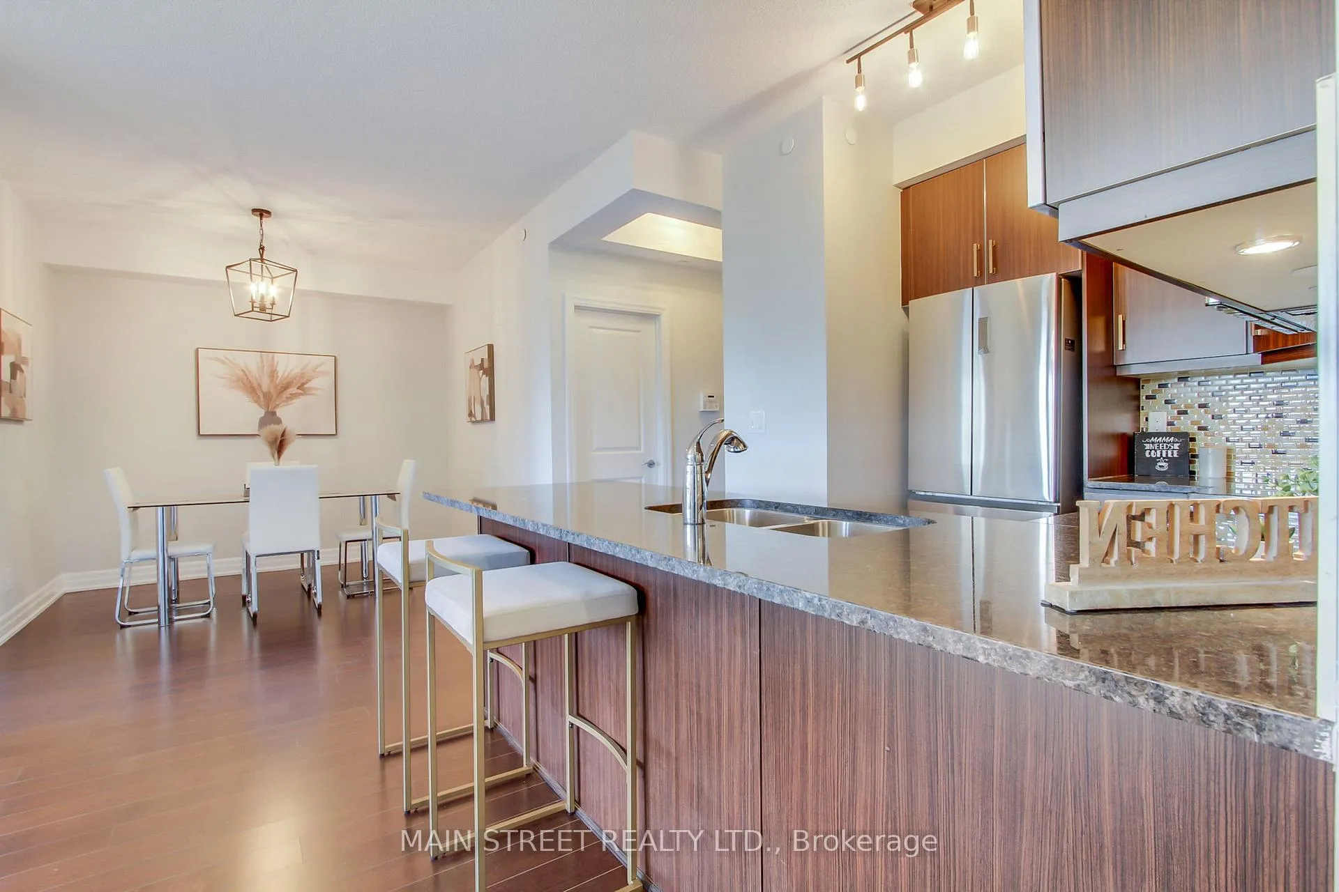 Photo 9 of Unit 228, 111 Civic Square Gate E, Aurora, Bayview Wellington — HOMEH