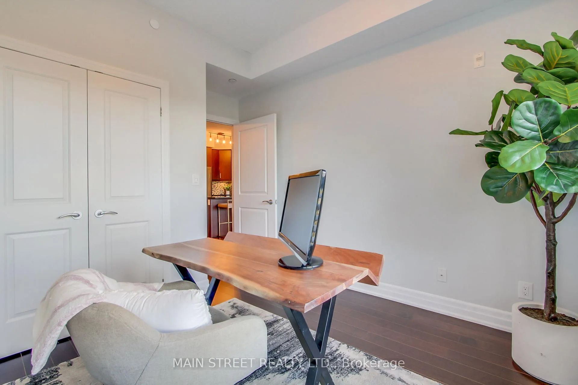 Photo 23 of Unit 228, 111 Civic Square Gate E, Aurora, Bayview Wellington — HOMEH