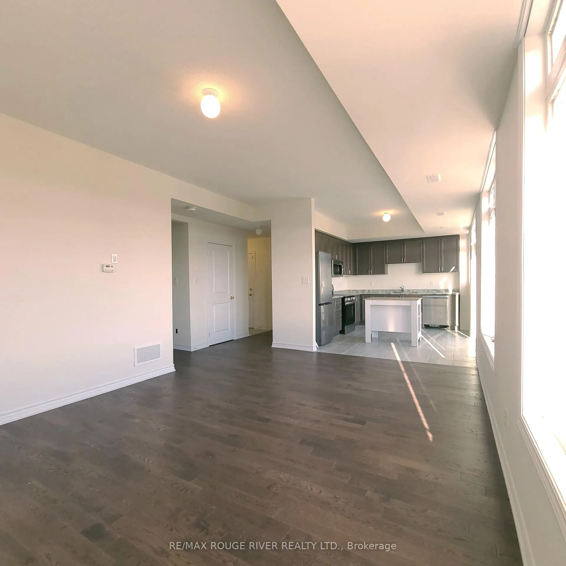 Photo 9 of Unit #109, 2540 William Jackson Drive, Pickering, Duffin Heights — HOMEH