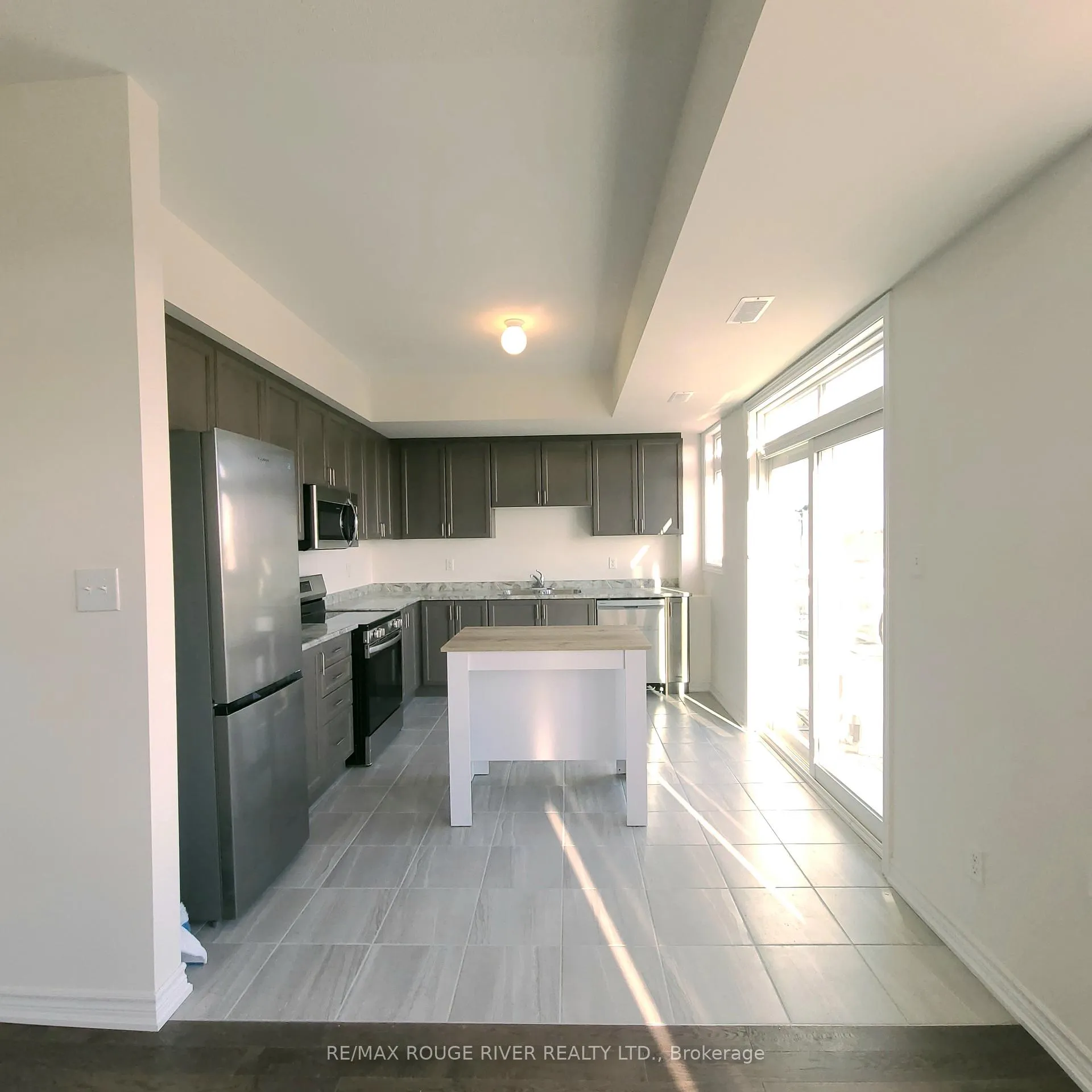 Photo 10 of Unit #109, 2540 William Jackson Drive, Pickering, Duffin Heights — HOMEH