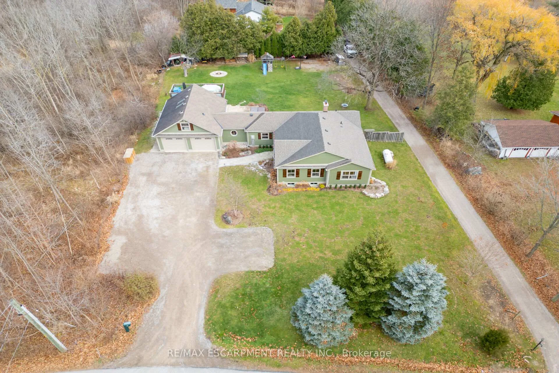Photo 5 of 73 Valley Road, Hamilton, Dundas — HOMEH