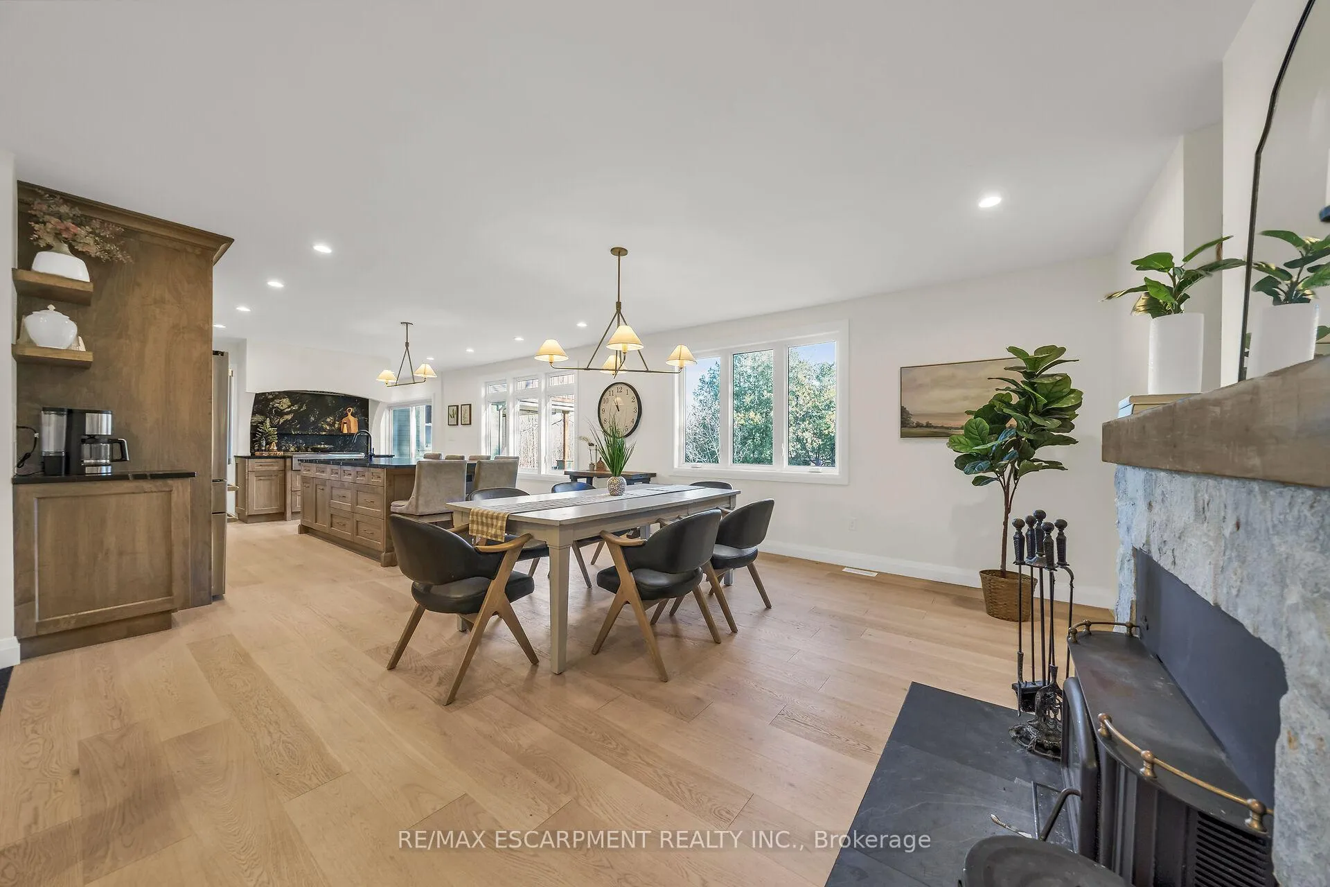 Photo 9 of 73 Valley Road, Hamilton, Dundas — HOMEH