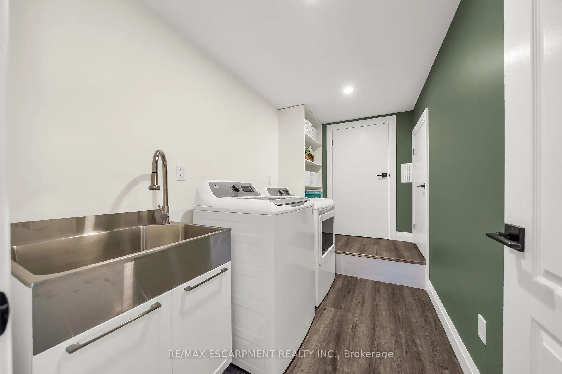 Photo 27 of 73 Valley Road, Hamilton, Dundas — HOMEH
