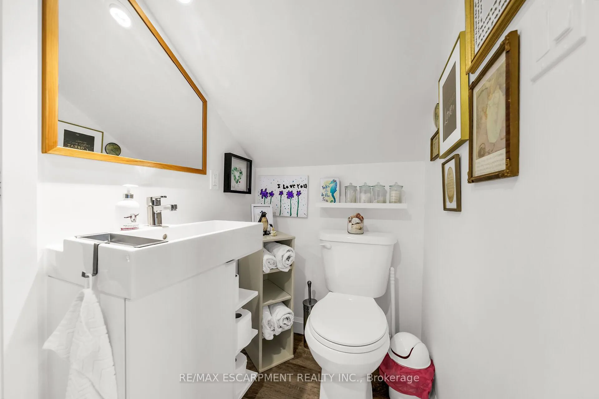 Photo 32 of 73 Valley Road, Hamilton, Dundas — HOMEH