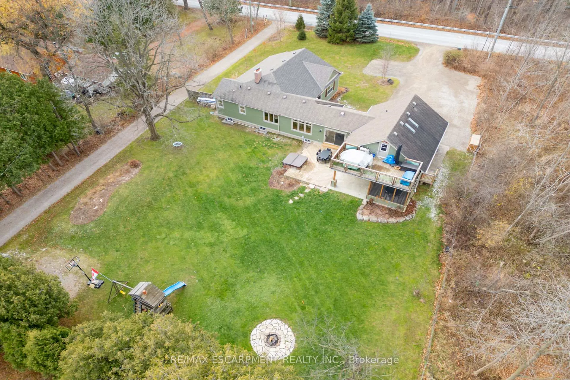 Photo 40 of 73 Valley Road, Hamilton, Dundas — HOMEH
