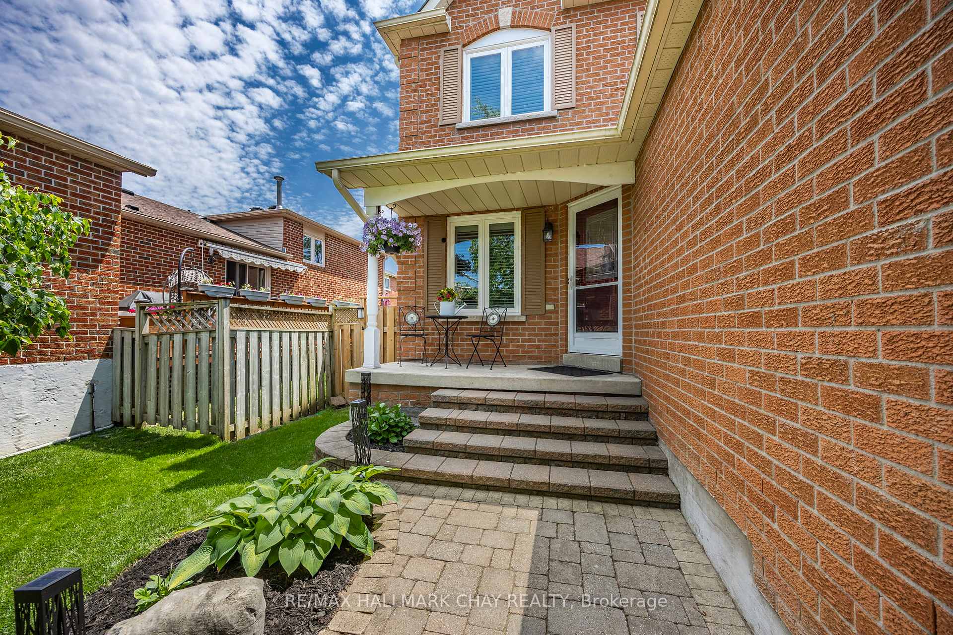 Photo 2 of 65 McDougall Drive, Barrie, West Bayfield — HOMEH