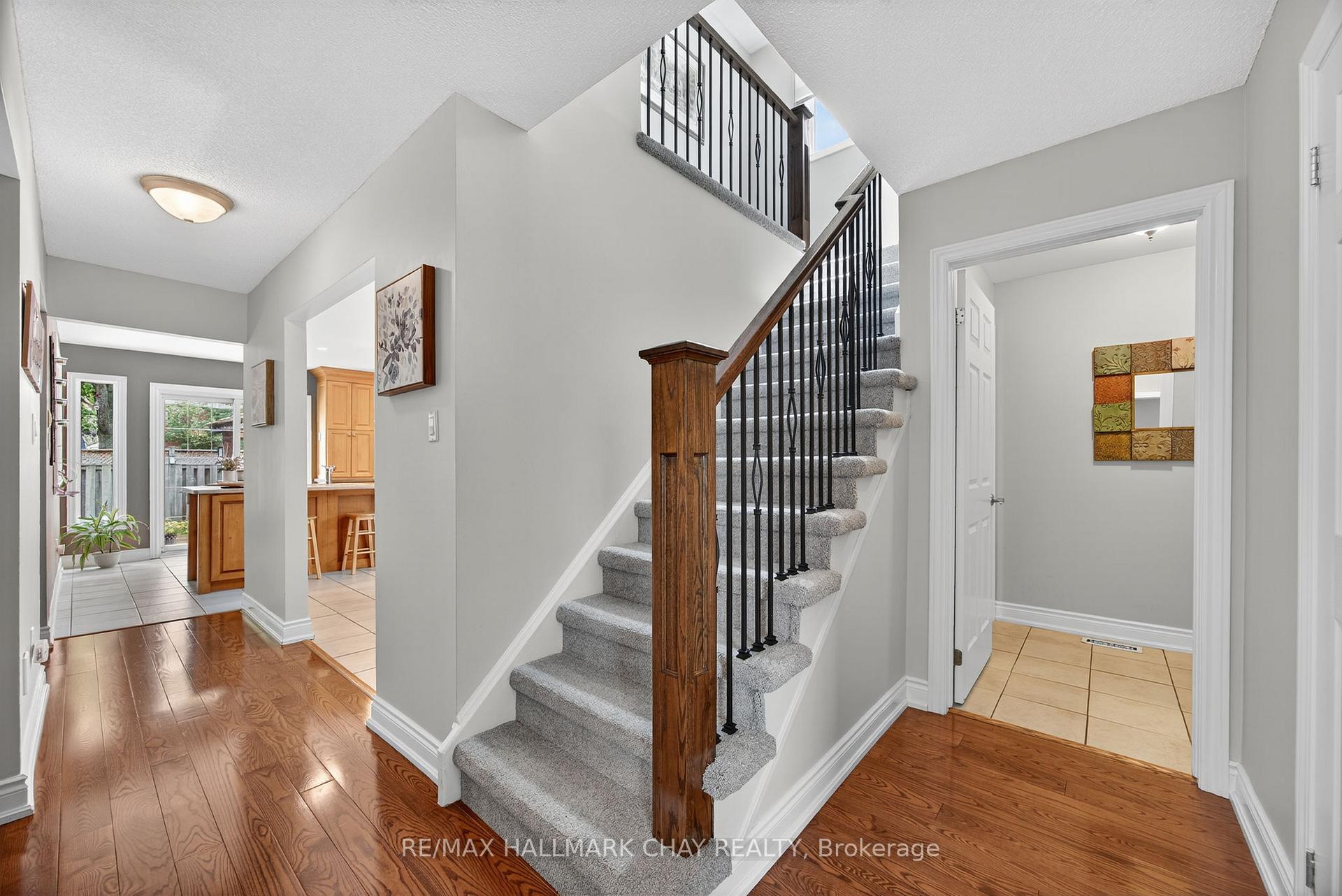 Photo 14 of 65 McDougall Drive, Barrie, West Bayfield — HOMEH