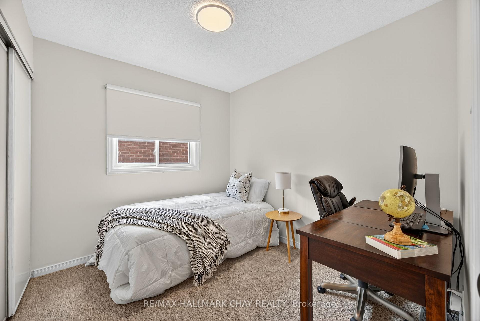 Photo 20 of 65 McDougall Drive, Barrie, West Bayfield — HOMEH