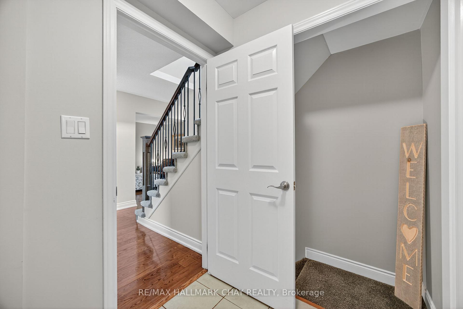Photo 22 of 65 McDougall Drive, Barrie, West Bayfield — HOMEH