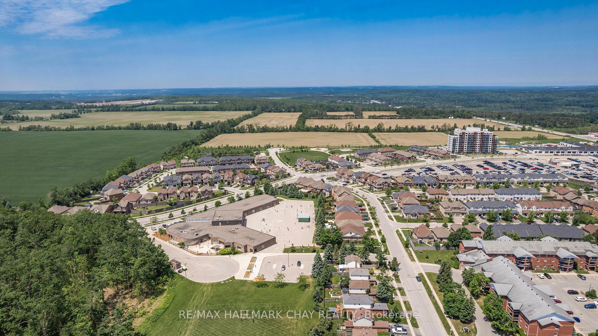 Photo 36 of 65 McDougall Drive, Barrie, West Bayfield — HOMEH