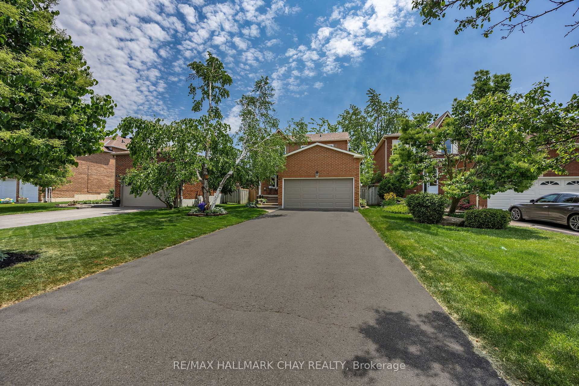 Photo 39 of 65 McDougall Drive, Barrie, West Bayfield — HOMEH