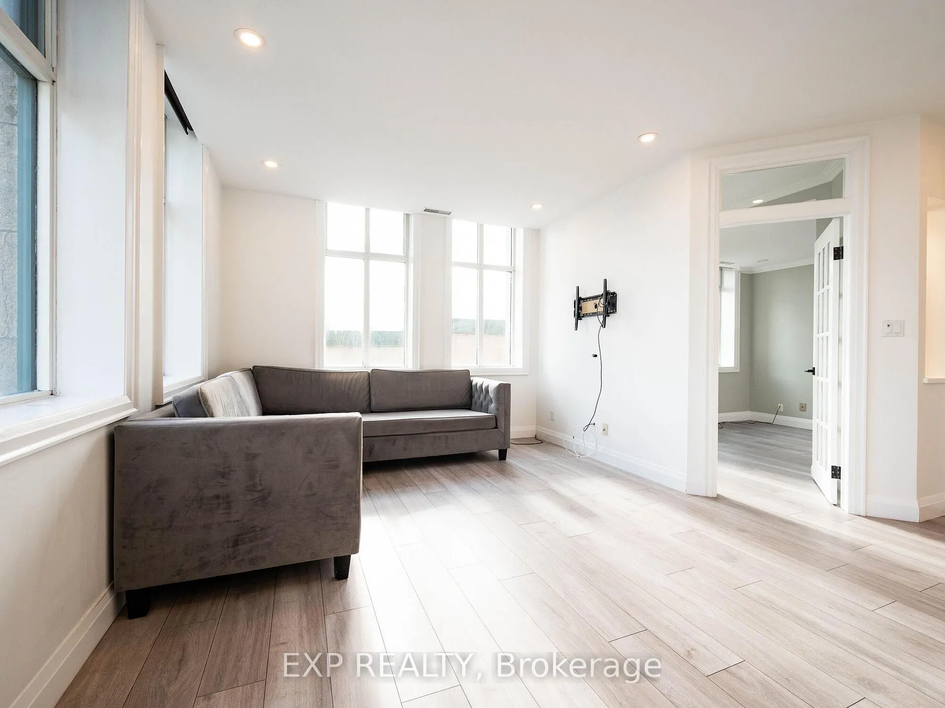 Photo 9 of Unit 1101, 36 James Street S, Hamilton, Central — HOMEH