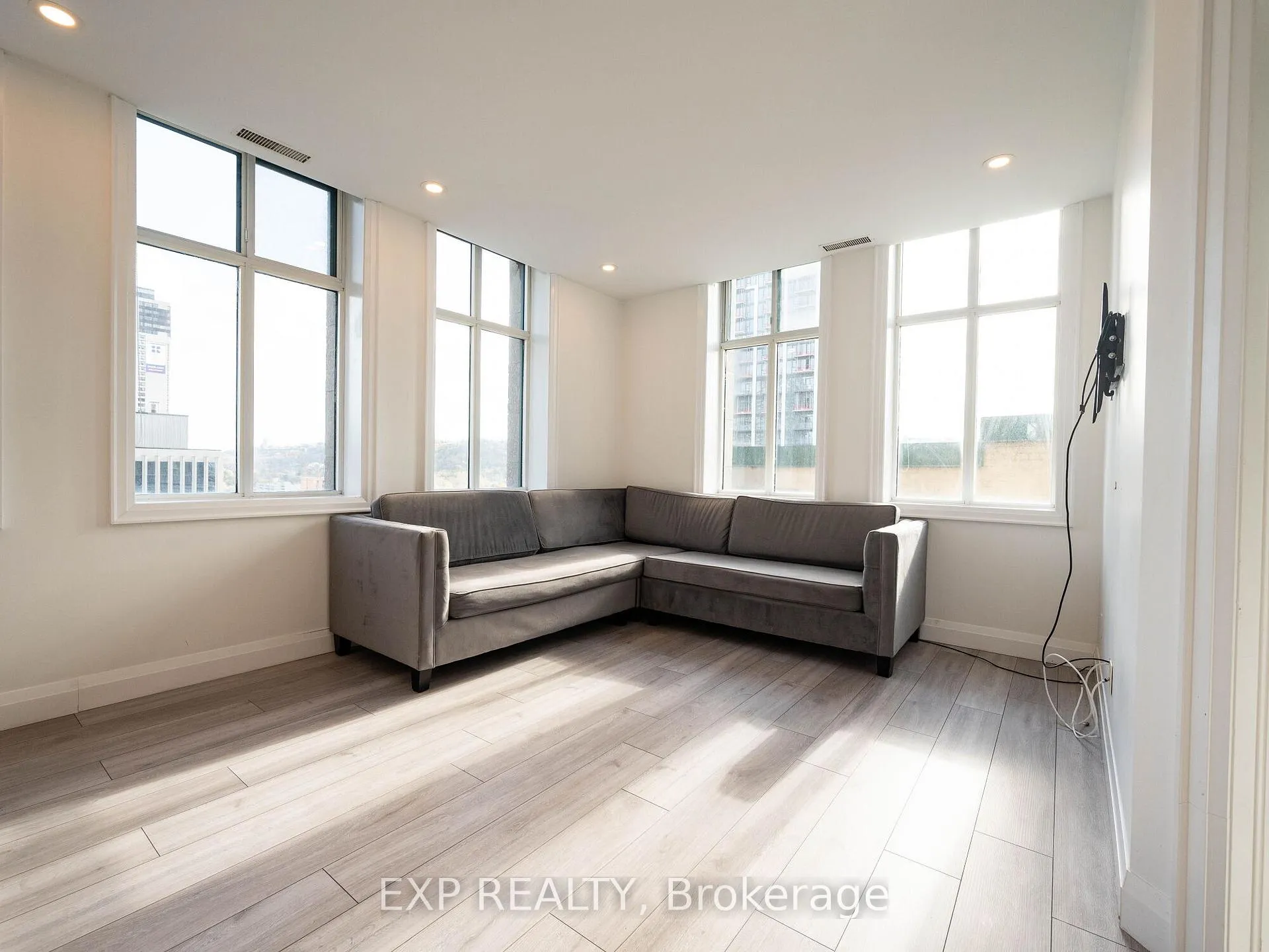 Photo 11 of Unit 1101, 36 James Street S, Hamilton, Central — HOMEH