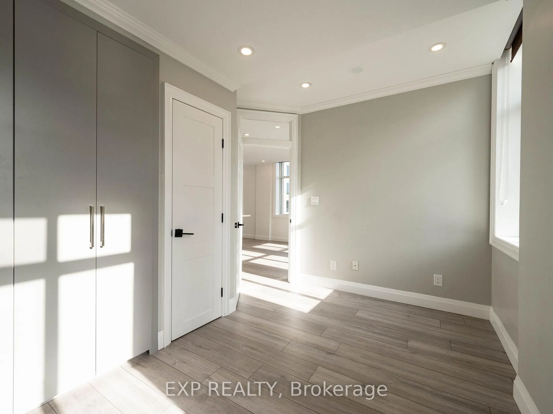 Photo 30 of Unit 1101, 36 James Street S, Hamilton, Central — HOMEH