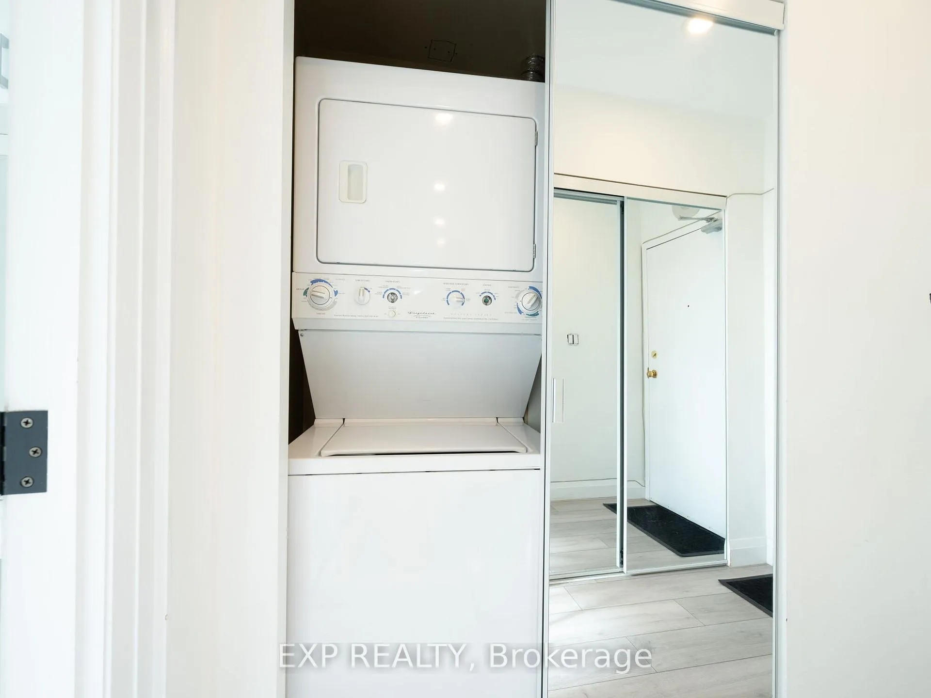 Photo 36 of Unit 1101, 36 James Street S, Hamilton, Central — HOMEH