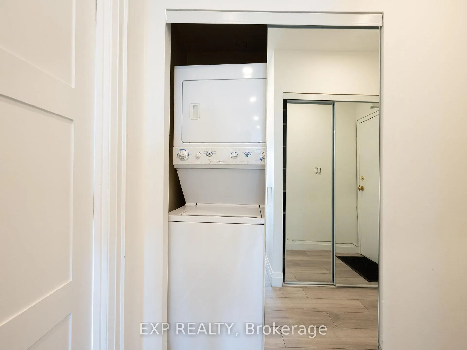 Photo 37 of Unit 1101, 36 James Street S, Hamilton, Central — HOMEH