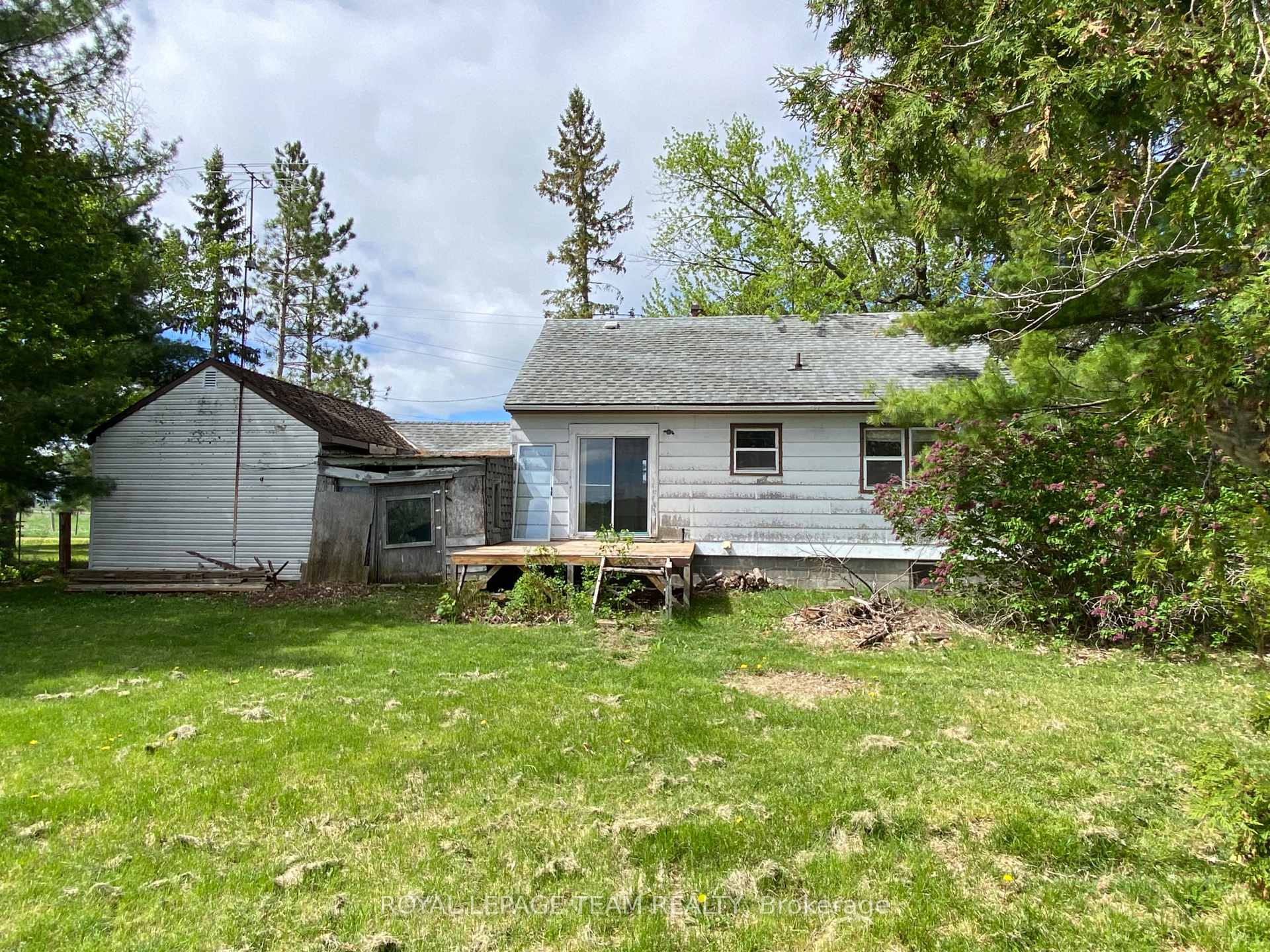 Photo 19 of 204 Baskin Drive E, Arnprior — HOMEH