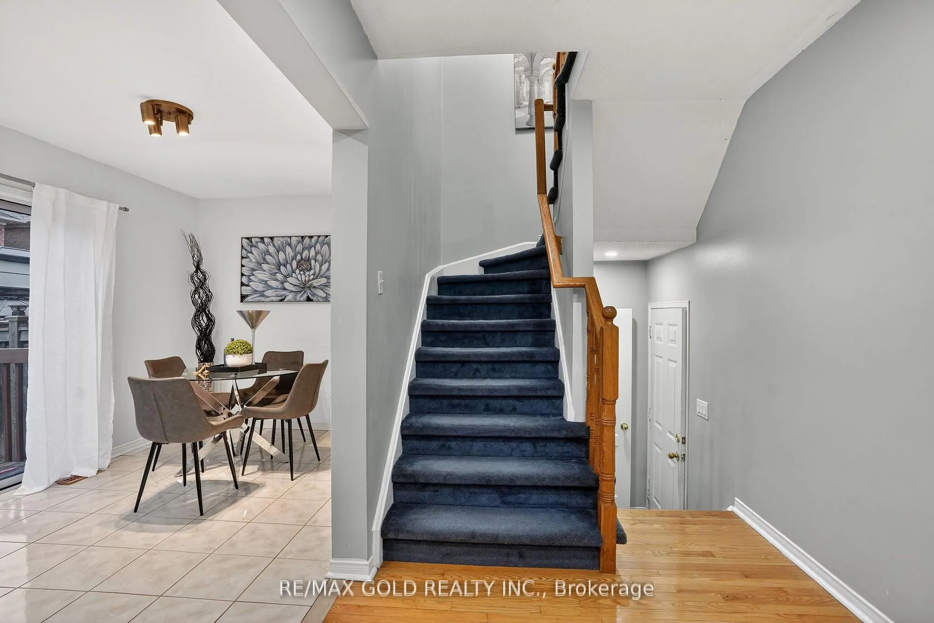 Photo 14 of 25 Spencer Drive, Brampton, Fletcher's Meadow — HOMEH