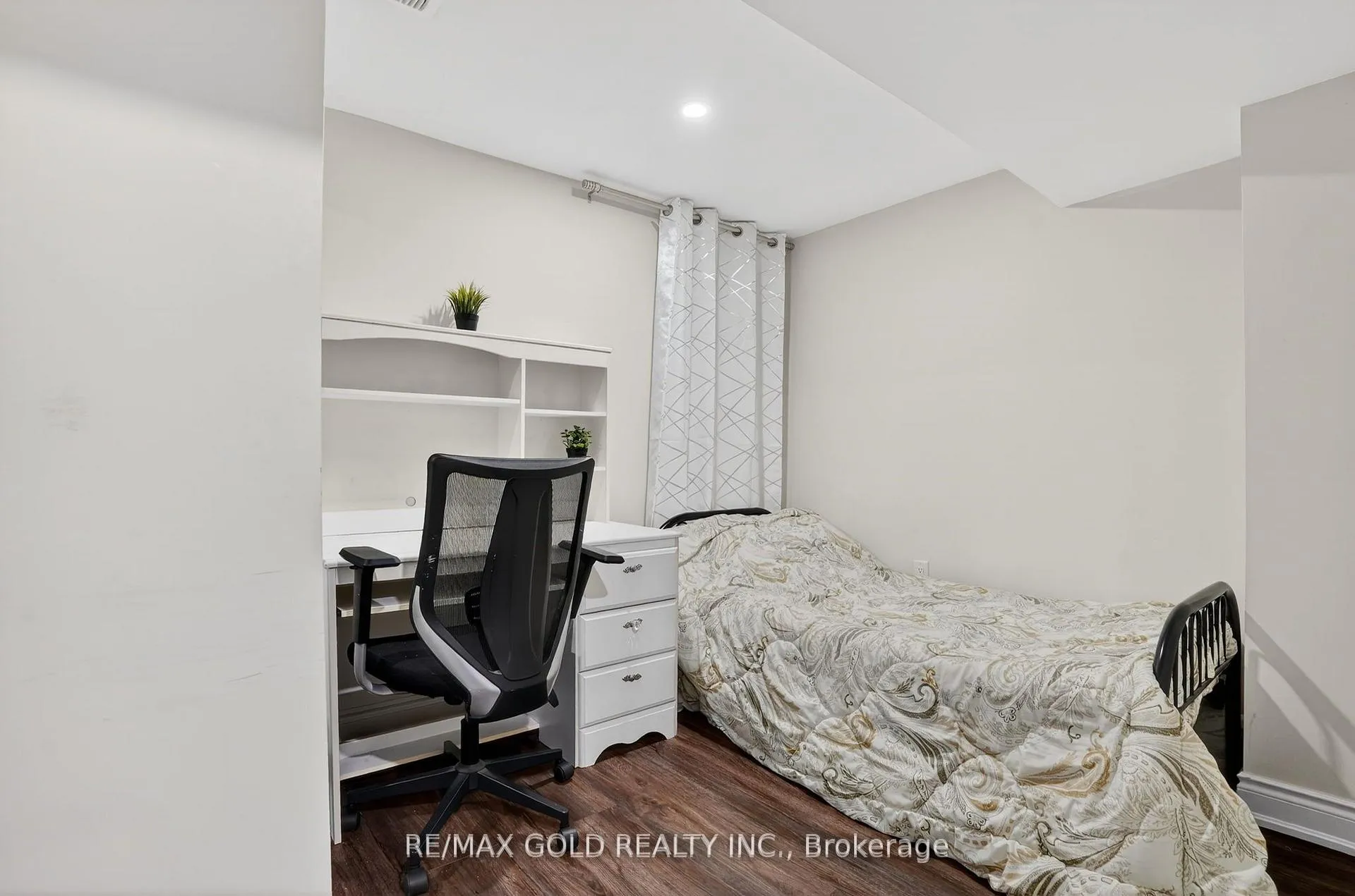 Photo 29 of 25 Spencer Drive, Brampton, Fletcher's Meadow — HOMEH