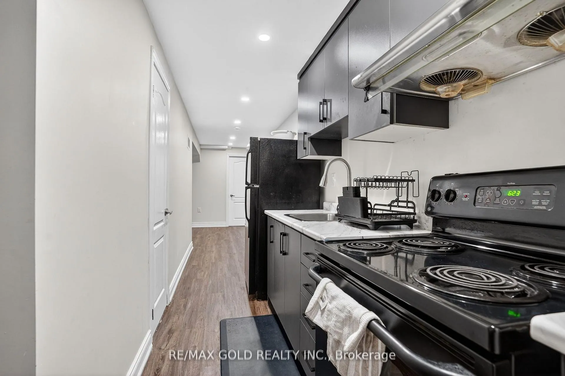 Photo 32 of 25 Spencer Drive, Brampton, Fletcher's Meadow — HOMEH