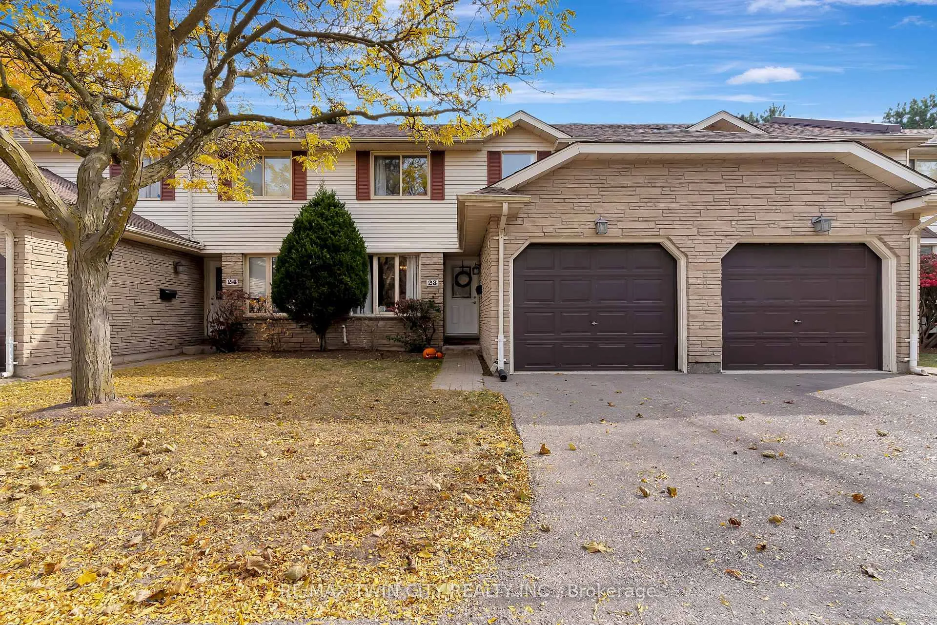 Front of Unit 23, 476 Kingscourt Drive