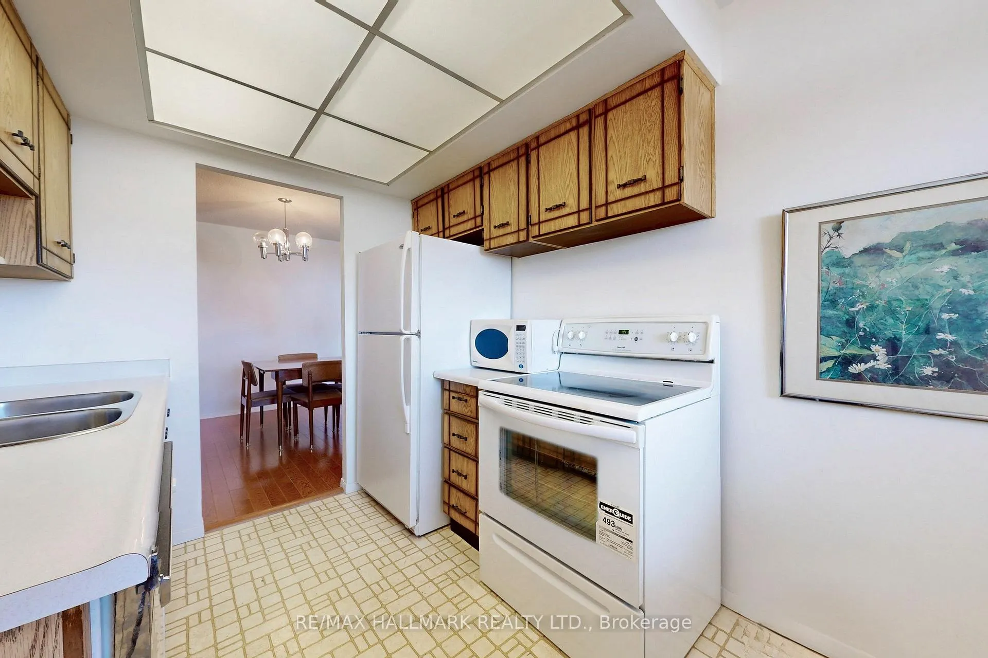 Photo 9 of Unit 1107, 7811 Yonge Street, Markham, Thornhill — HOMEH